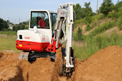  Takeuchi TB260_1